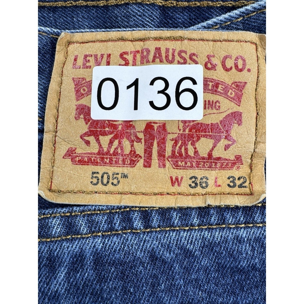 Levis Men's 505 Regular Size 36x32 Straight Leg Blue Denim Jeans - Picture 5 of 5